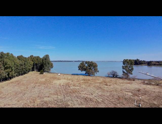4 BEDROOM HOUSE FOR SALE IN VAAL MARINA